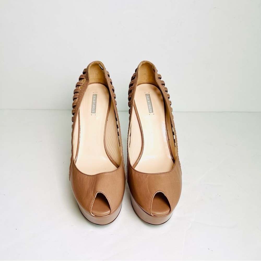 Giorgio Armani Women's Pumps - Picture 3 of 9